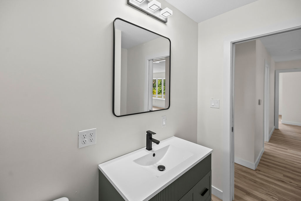 123 S Shores Drive, Decatur, IL 62521