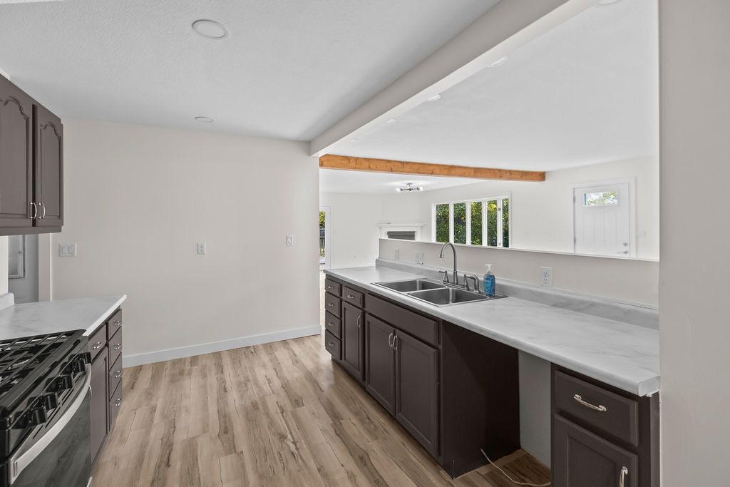 123 S Shores Drive, Decatur, IL 62521