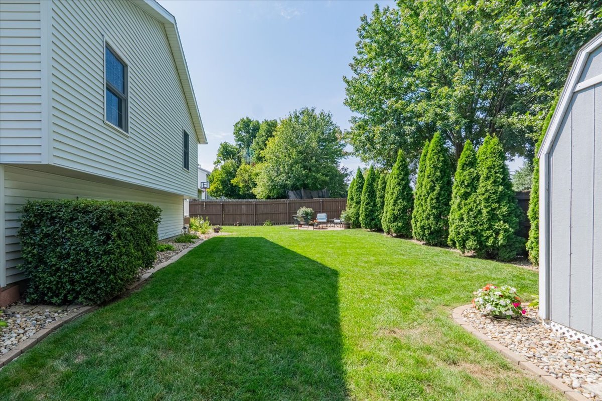 1509 Beckenham Drive, Bloomington, IL 61704