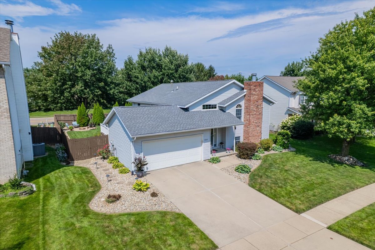 1509 Beckenham Drive, Bloomington, IL 61704