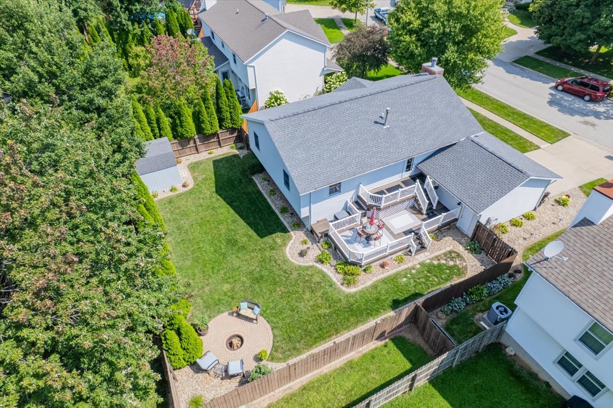 1509 Beckenham Drive, Bloomington, IL 61704