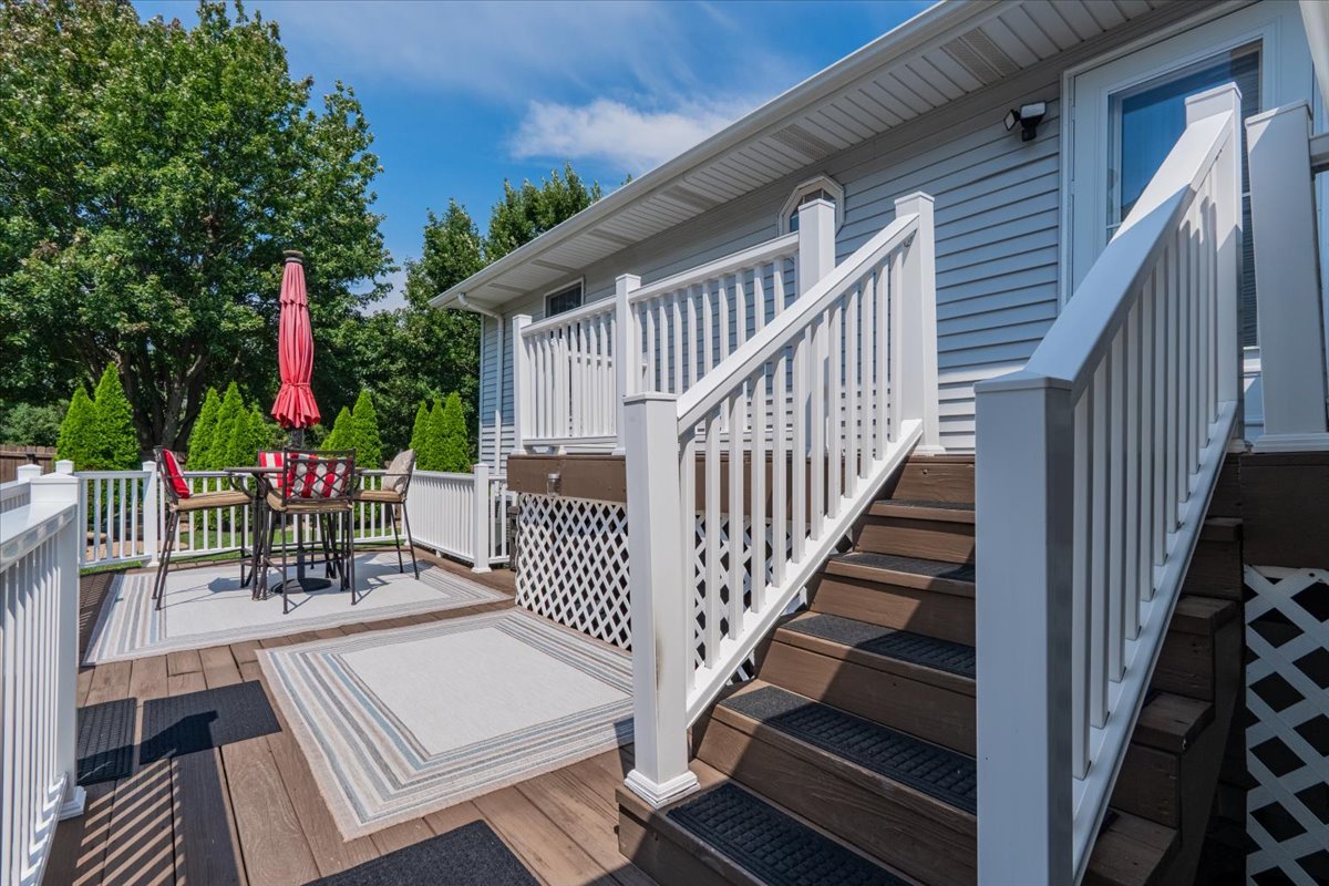 1509 Beckenham Drive, Bloomington, IL 61704