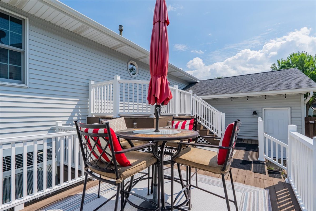 1509 Beckenham Drive, Bloomington, IL 61704