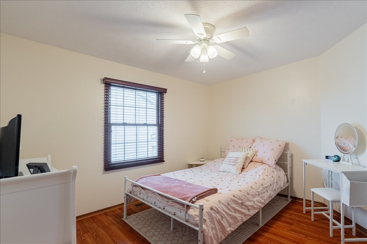 1509 Beckenham Drive, Bloomington, IL 61704