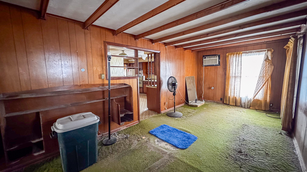 307 N Vine Street, Armington, IL 61721