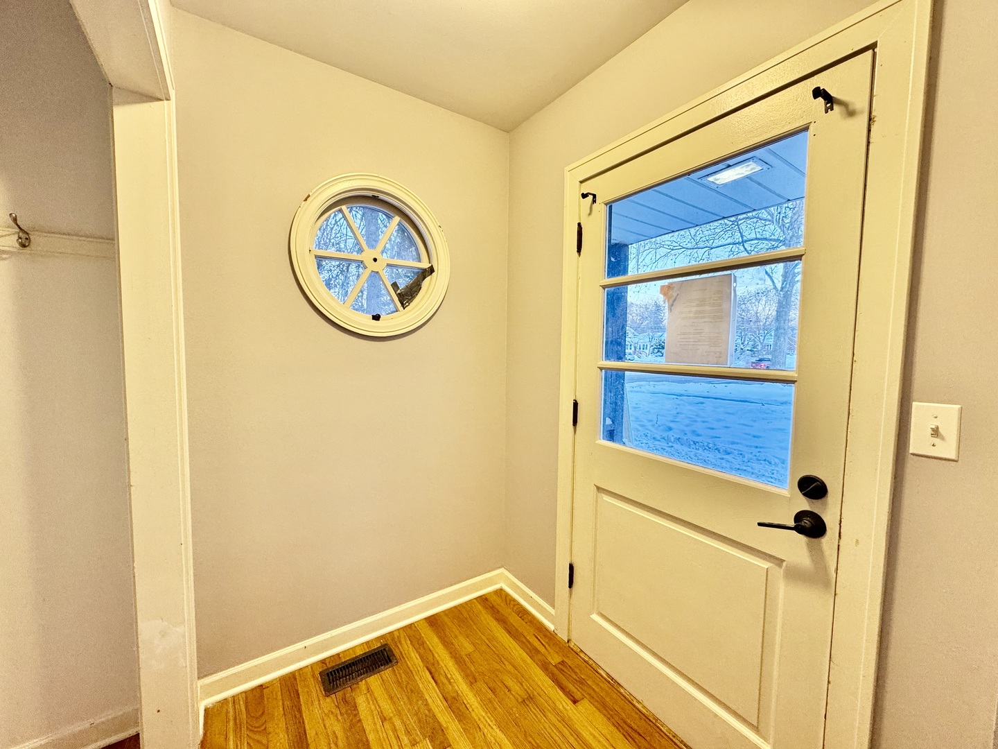 28w471 Batavia Road, Warrenville, IL 60555