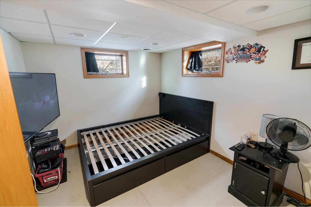 201 Amber Court, West Chicago, IL 60185