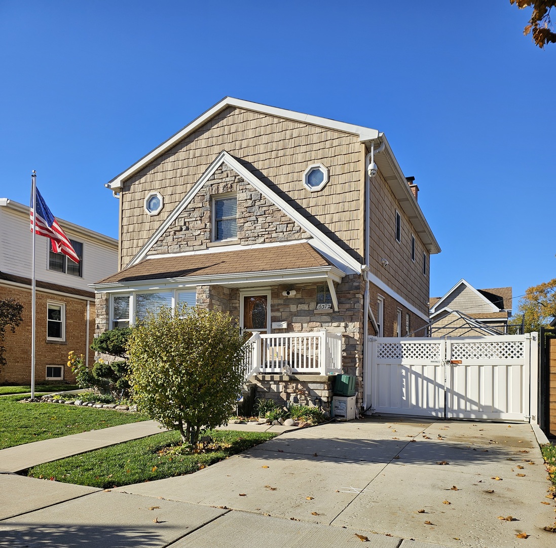6372 N Sayre Avenue, Chicago, IL 60631