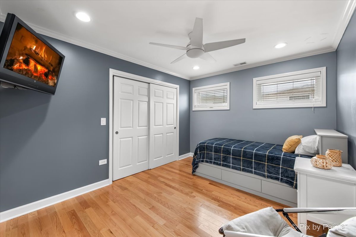 6372 N Sayre Avenue, Chicago, IL 60631