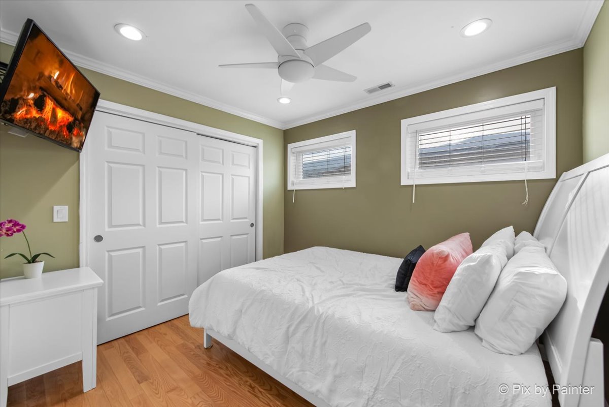 6372 N Sayre Avenue, Chicago, IL 60631