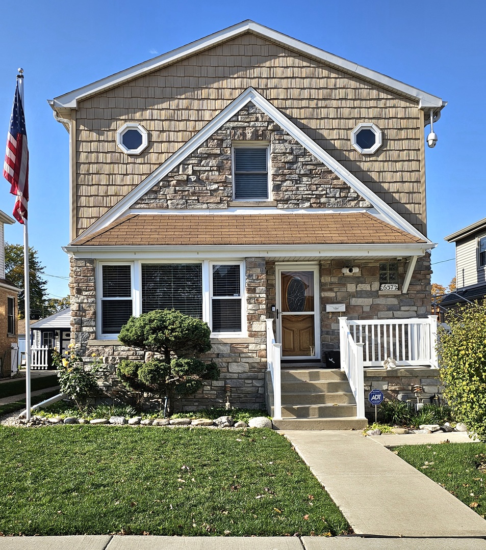6372 N Sayre Avenue, Chicago, IL 60631