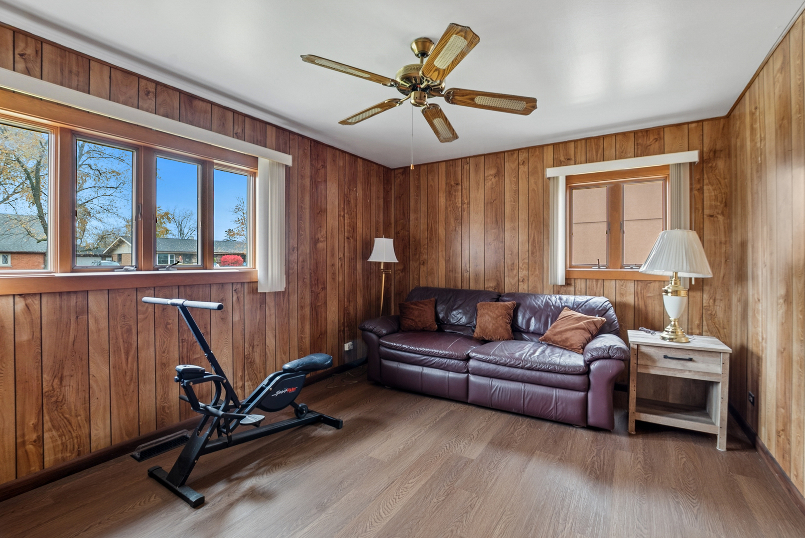 7101 Stanford Drive, Bridgeview, IL 60455