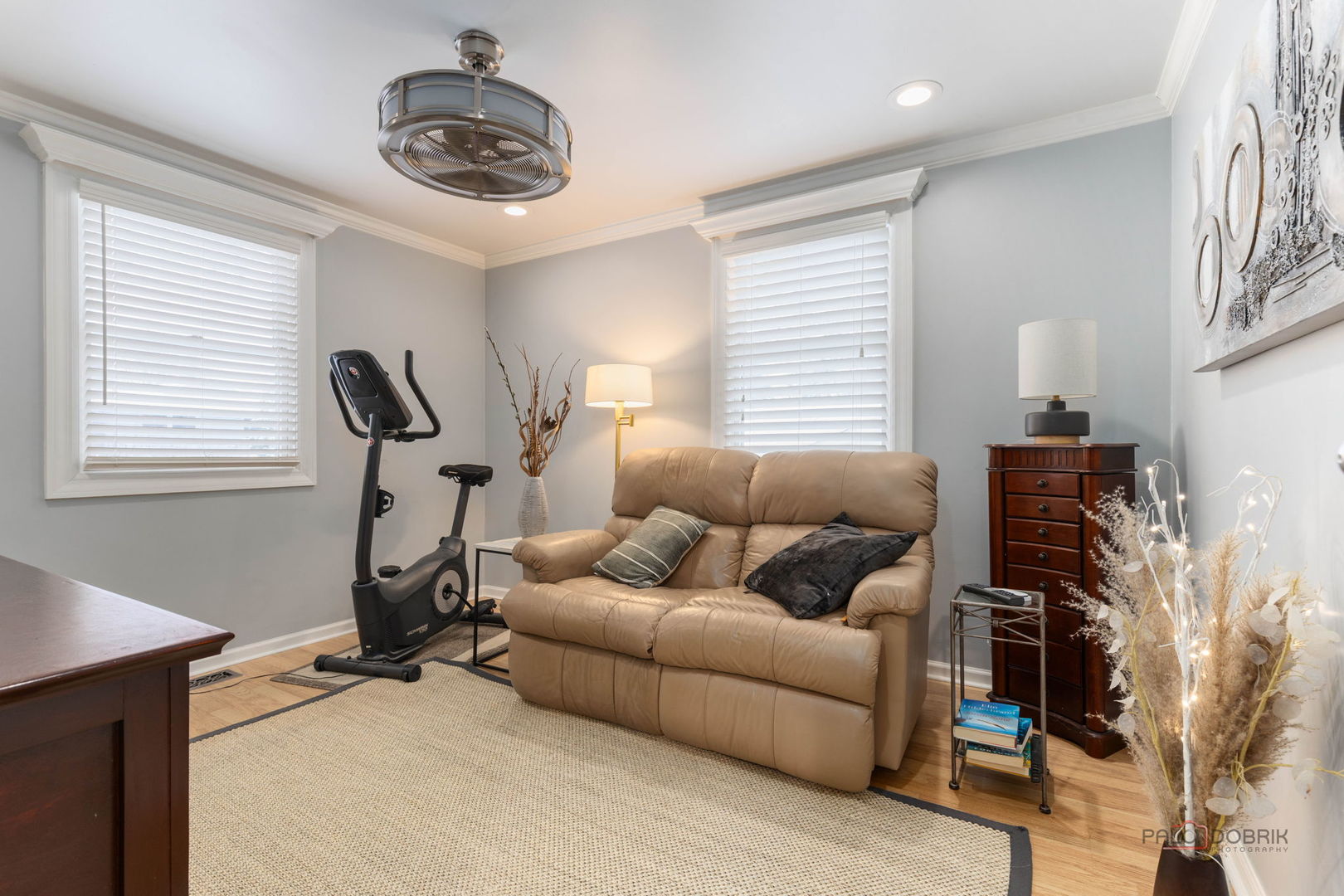 225 Wickham Drive, Schaumburg, IL 60194