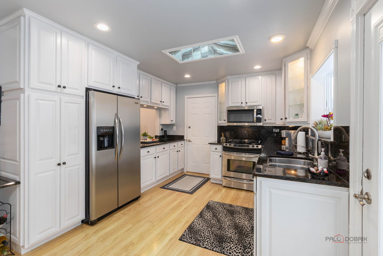 225 Wickham Drive, Schaumburg, IL 60194