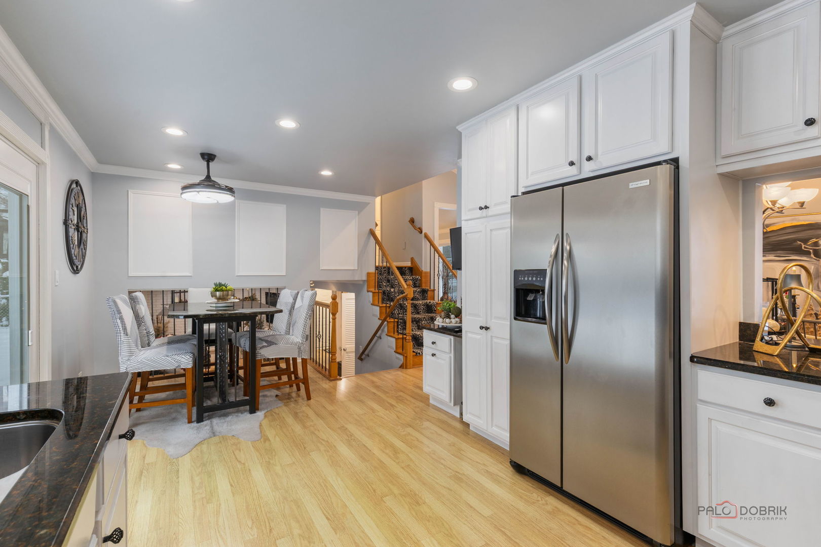 225 Wickham Drive, Schaumburg, IL 60194