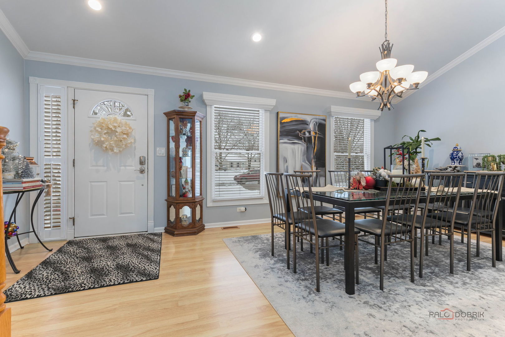 225 Wickham Drive, Schaumburg, IL 60194