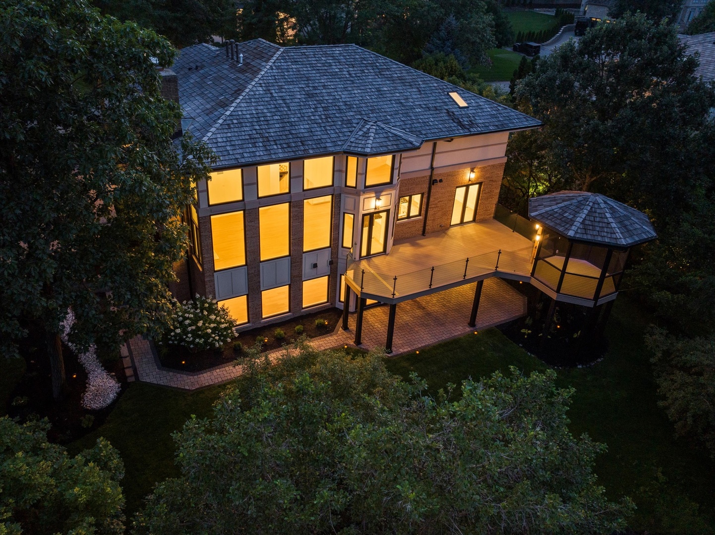 9427 Falling Waters Drive, Burr Ridge, IL 60527