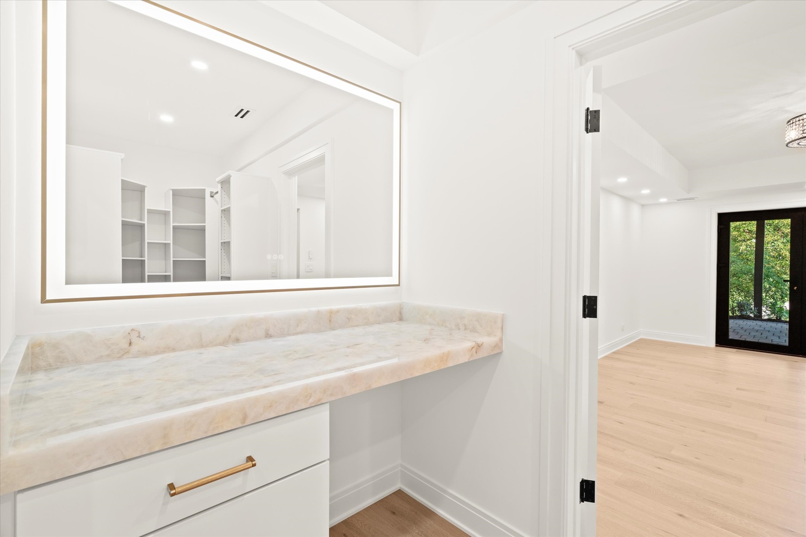 9427 Falling Waters Drive, Burr Ridge, IL 60527