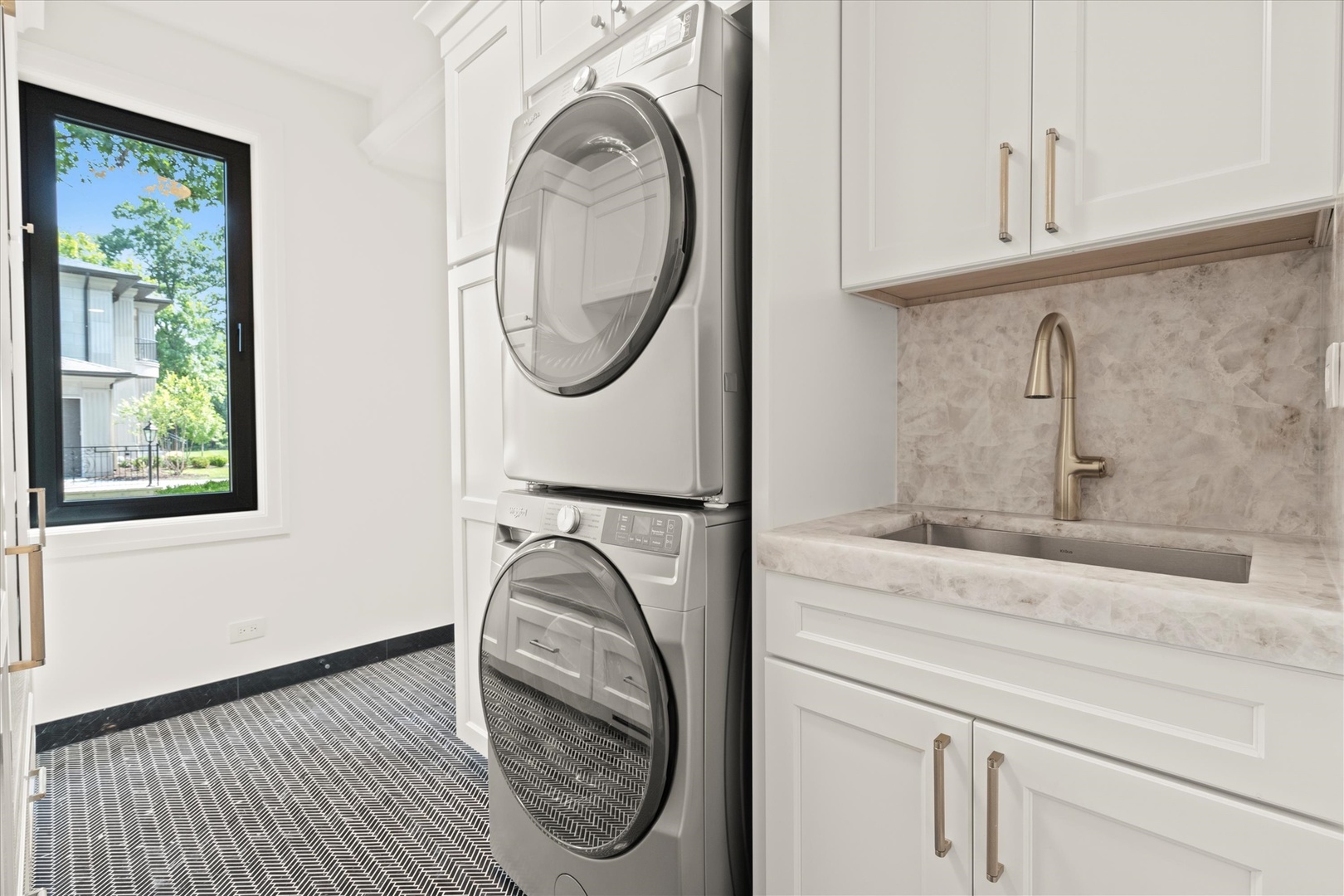 9427 Falling Waters Drive, Burr Ridge, IL 60527