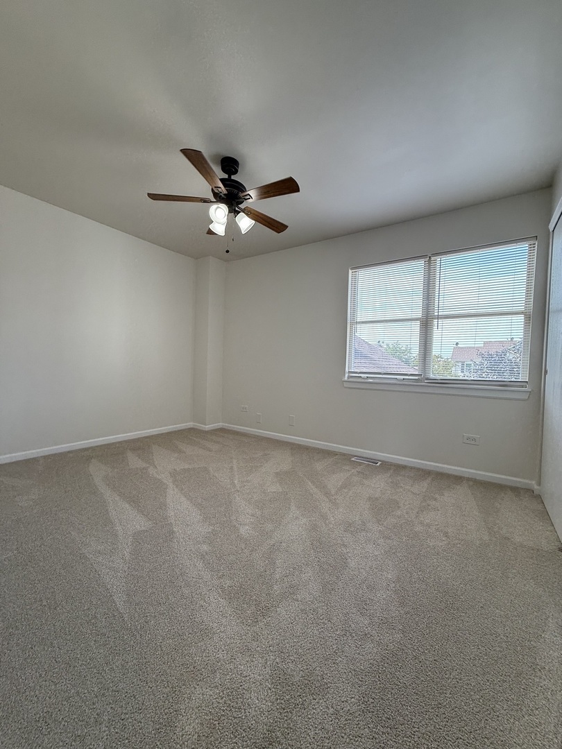 7825 Darien Lake Drive #7825, Darien, IL 60561