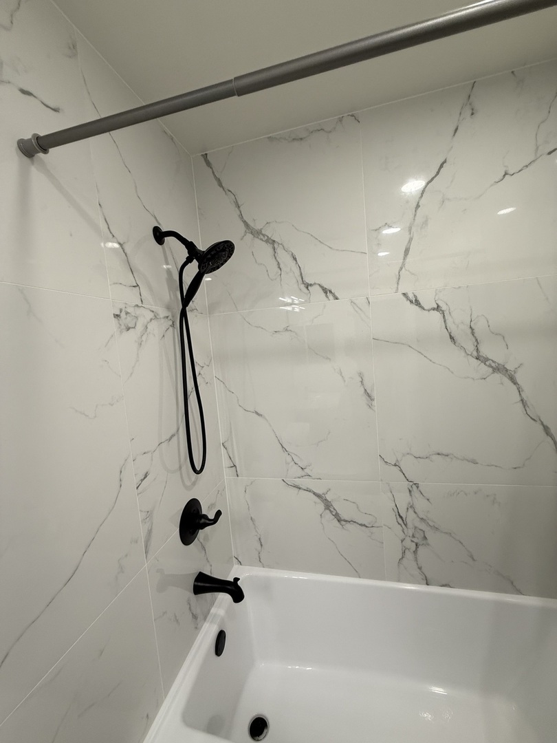 7825 Darien Lake Drive #7825, Darien, IL 60561