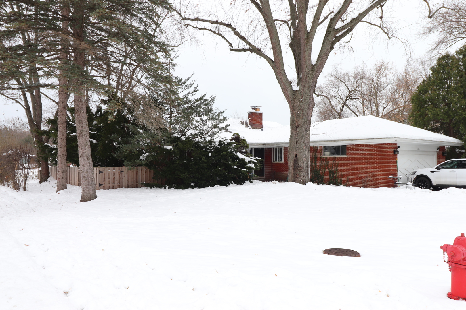 1343 Oxford Road, Deerfield, IL 60015