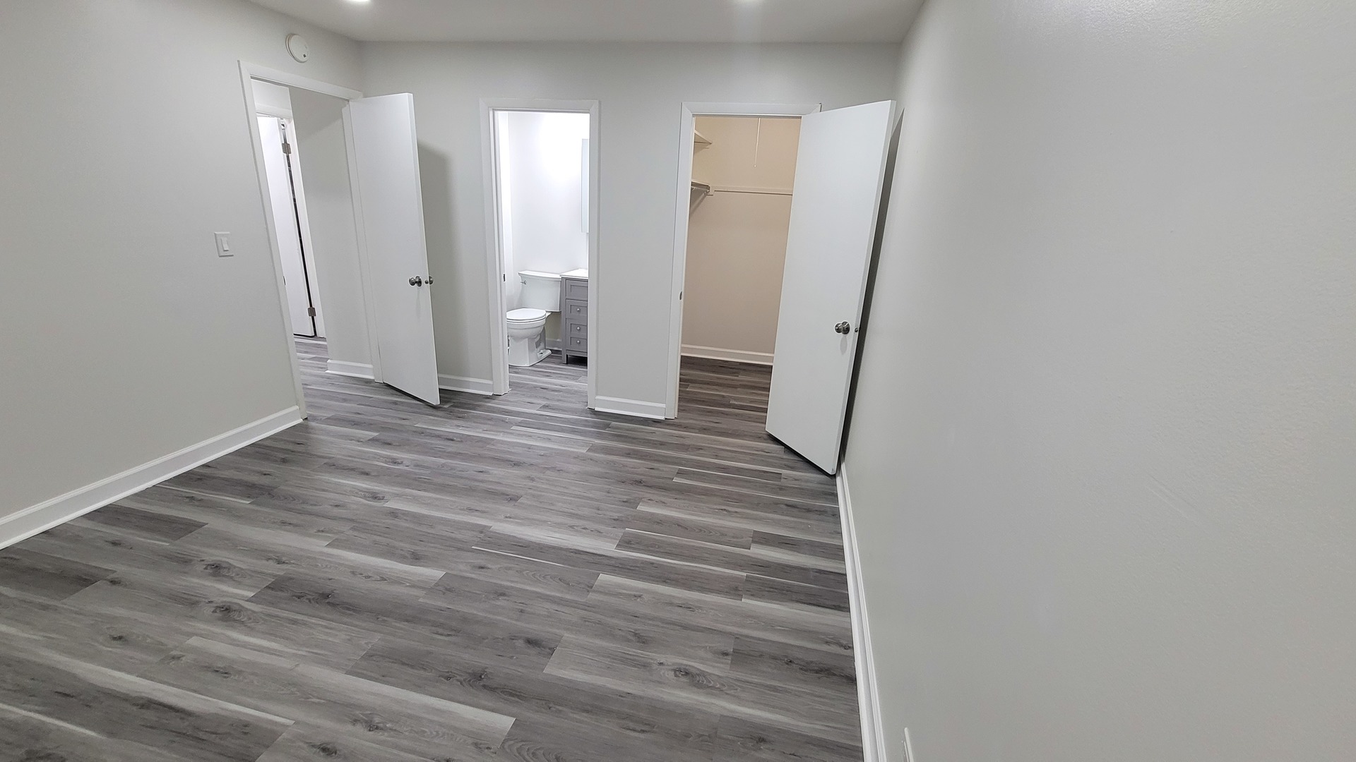 378 Sandalwood Lane #B1, Schaumburg, IL 60193