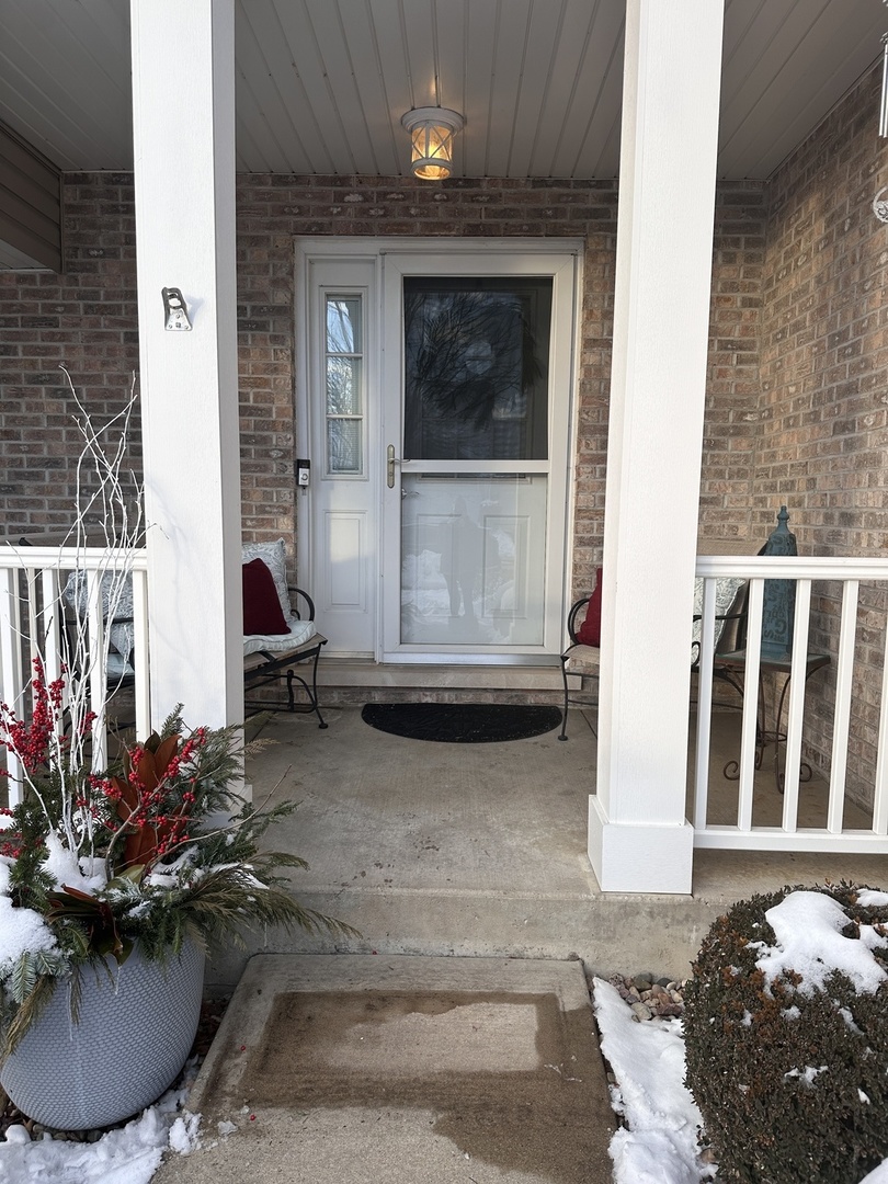 11534 Lake Shore Drive, Orland Park, IL 60467