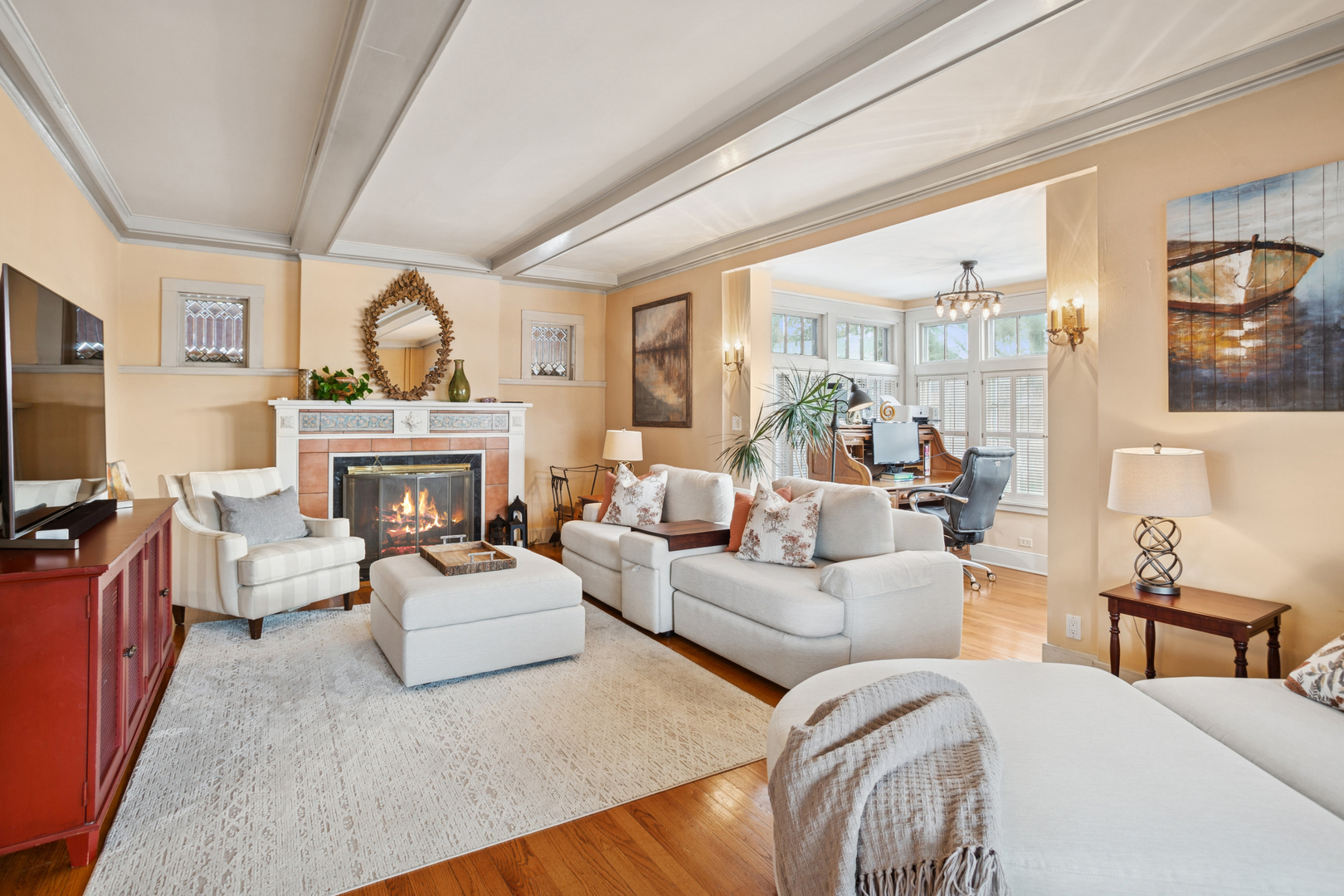 305 N Addison Avenue, Elmhurst, IL 60126