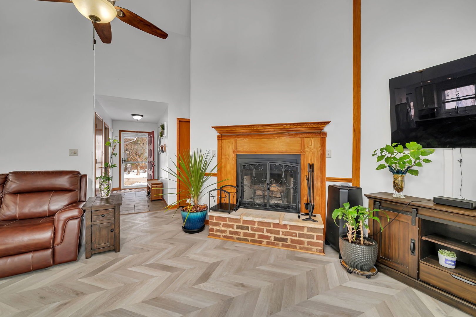 1204 Boston Avenue, Joliet, IL 60435