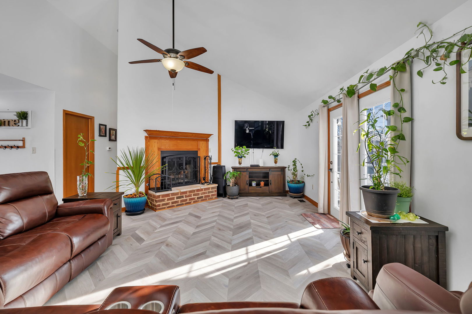 1204 Boston Avenue, Joliet, IL 60435