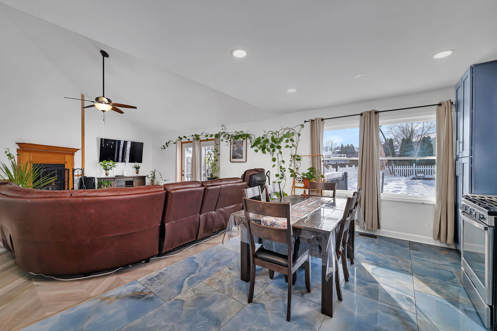 1204 Boston Avenue, Joliet, IL 60435