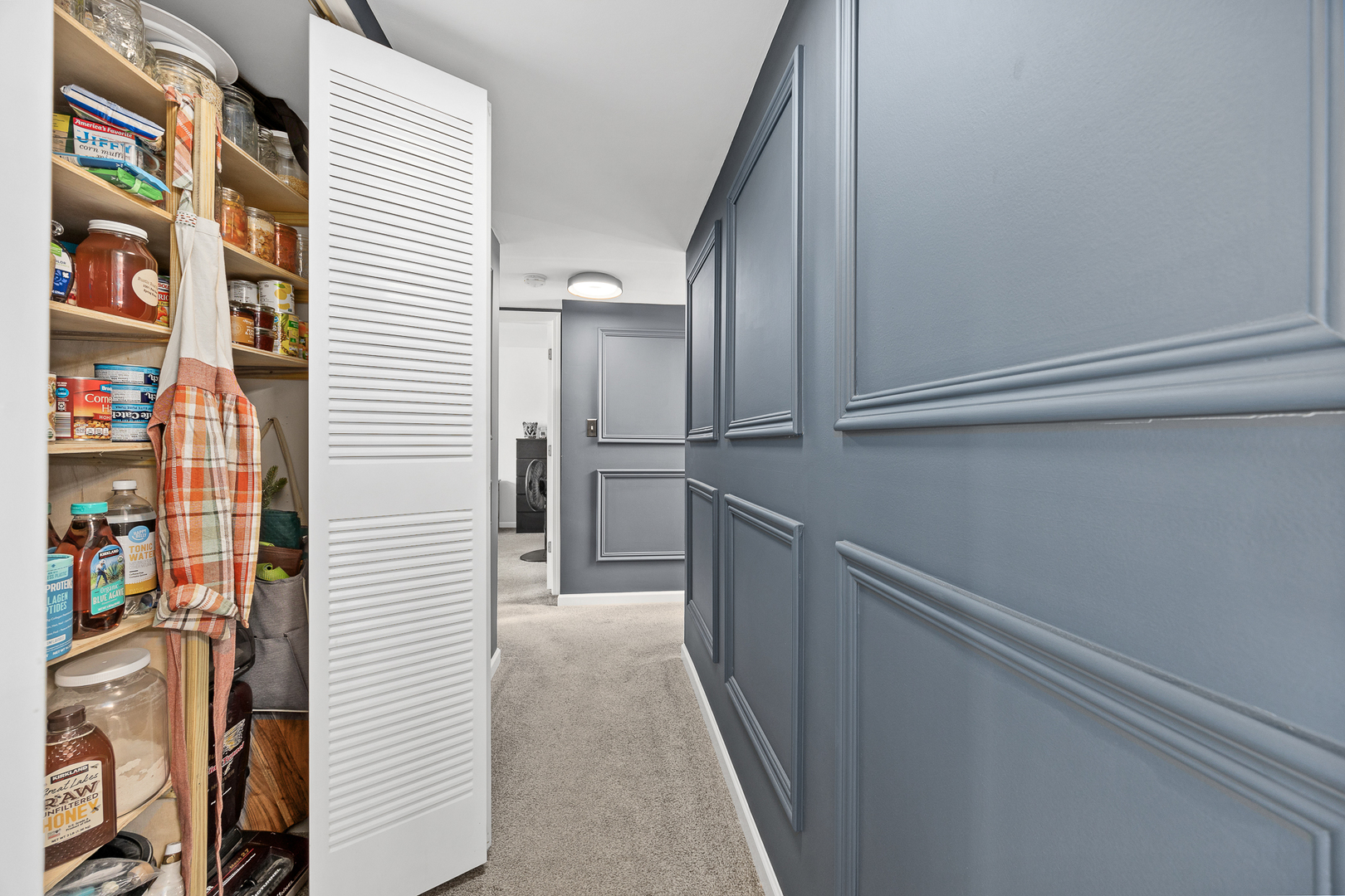 6174 KNOLL LANE Court #101, Willowbrook, IL 60527