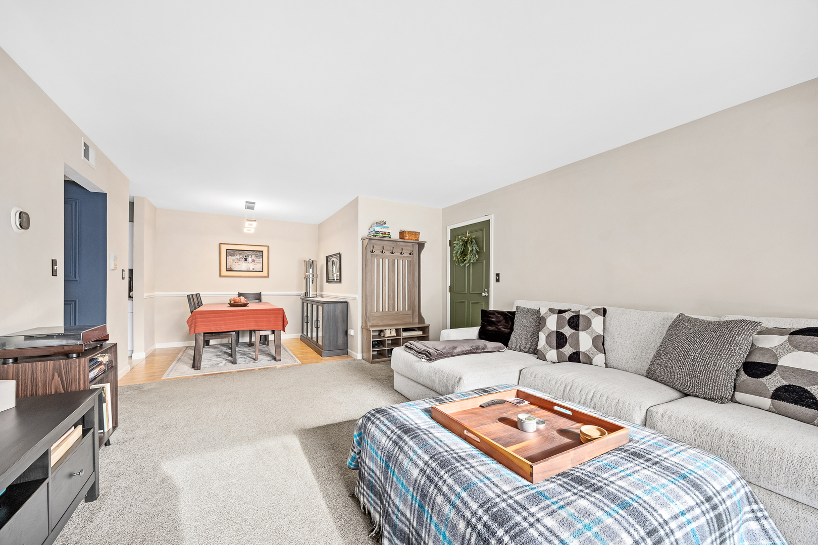 6174 KNOLL LANE Court #101, Willowbrook, IL 60527