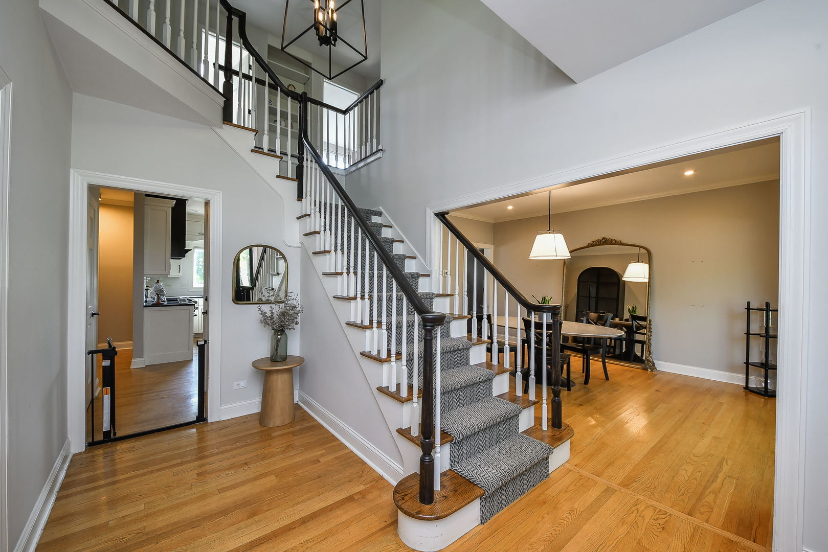 24 Winners Cup Circle, Wheaton, IL 60189