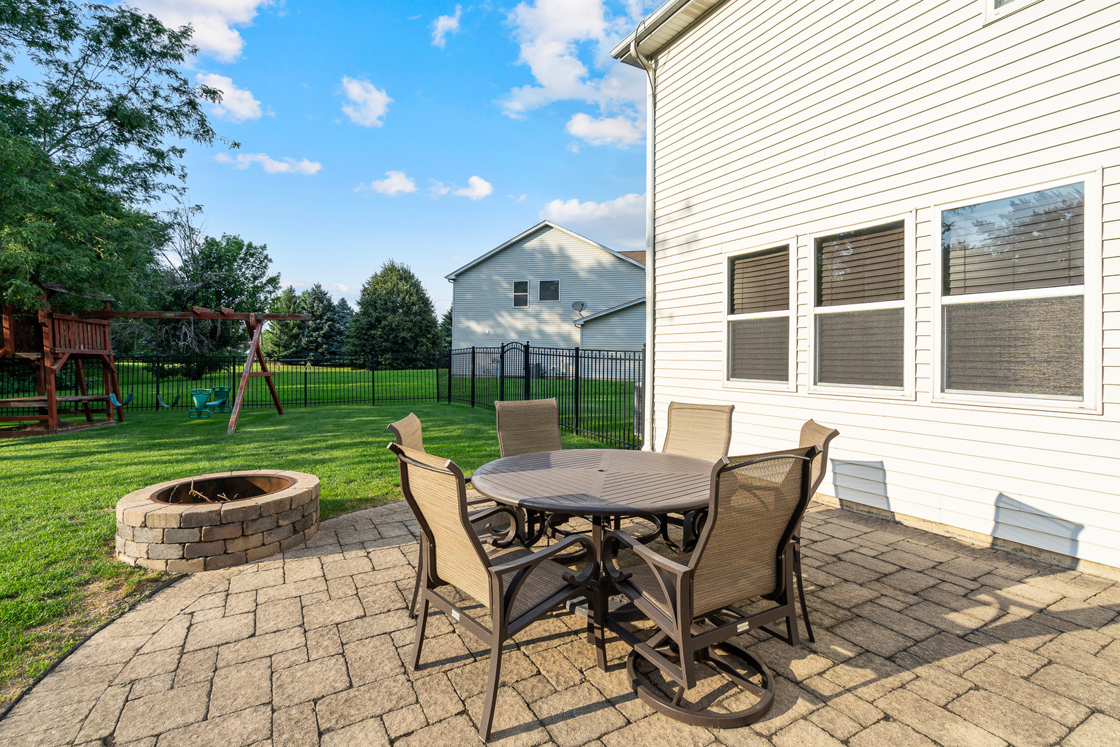 16320 Spring Creek Lane, Plainfield, IL 60586