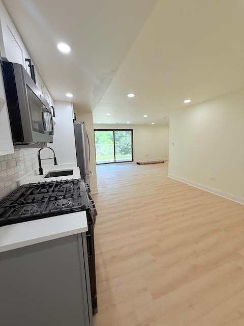 833 W Heritage Drive #2, Addison, IL 60101