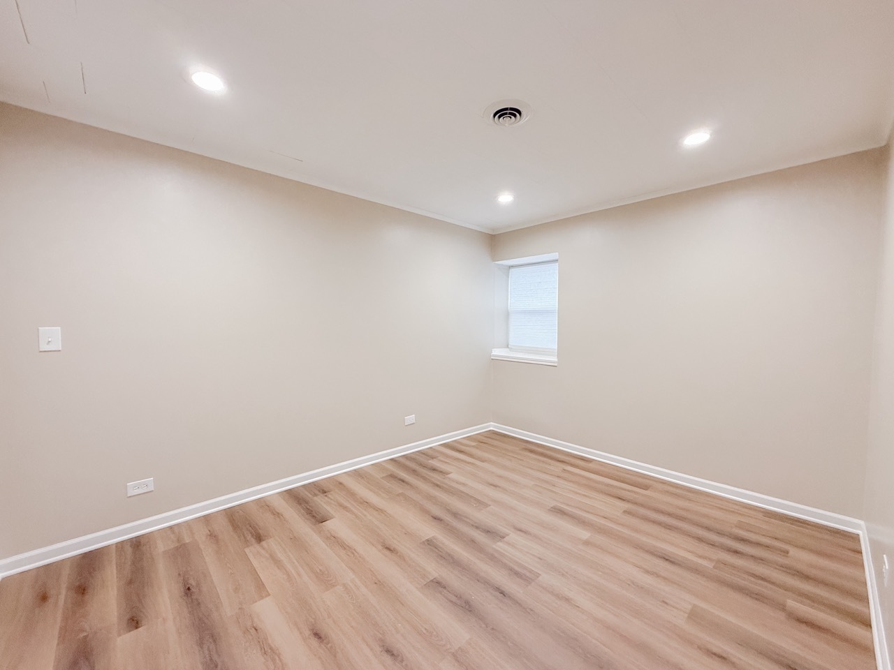 106 E State Road #2B, Island Lake, IL 60042