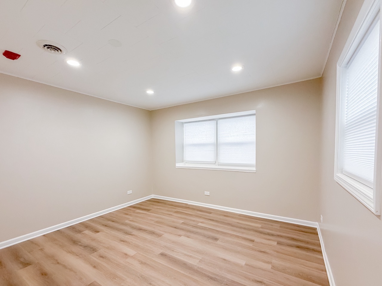 106 E State Road #2B, Island Lake, IL 60042