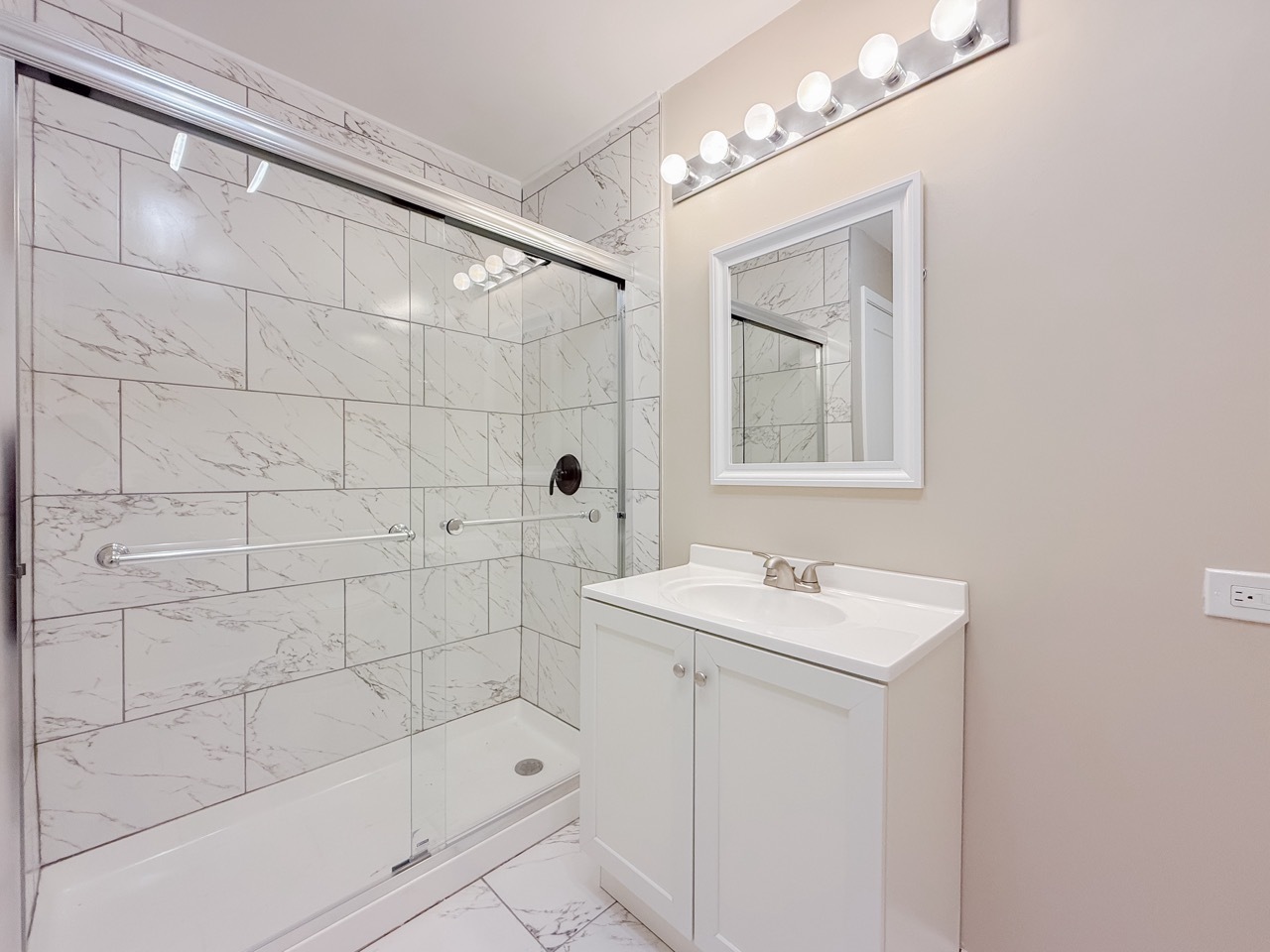 106 E State Road #2B, Island Lake, IL 60042