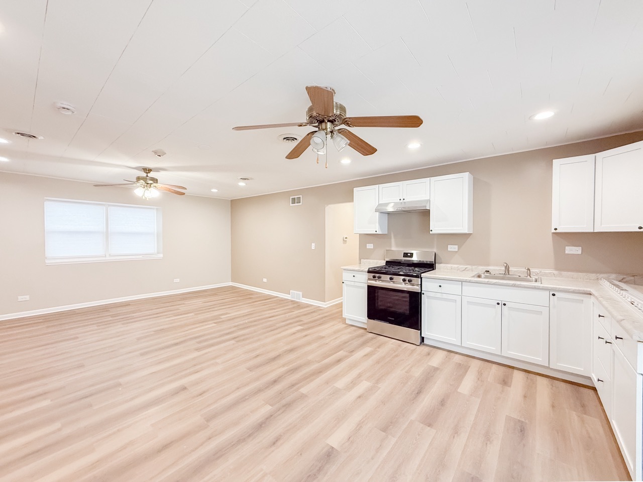 106 E State Road #2B, Island Lake, IL 60042