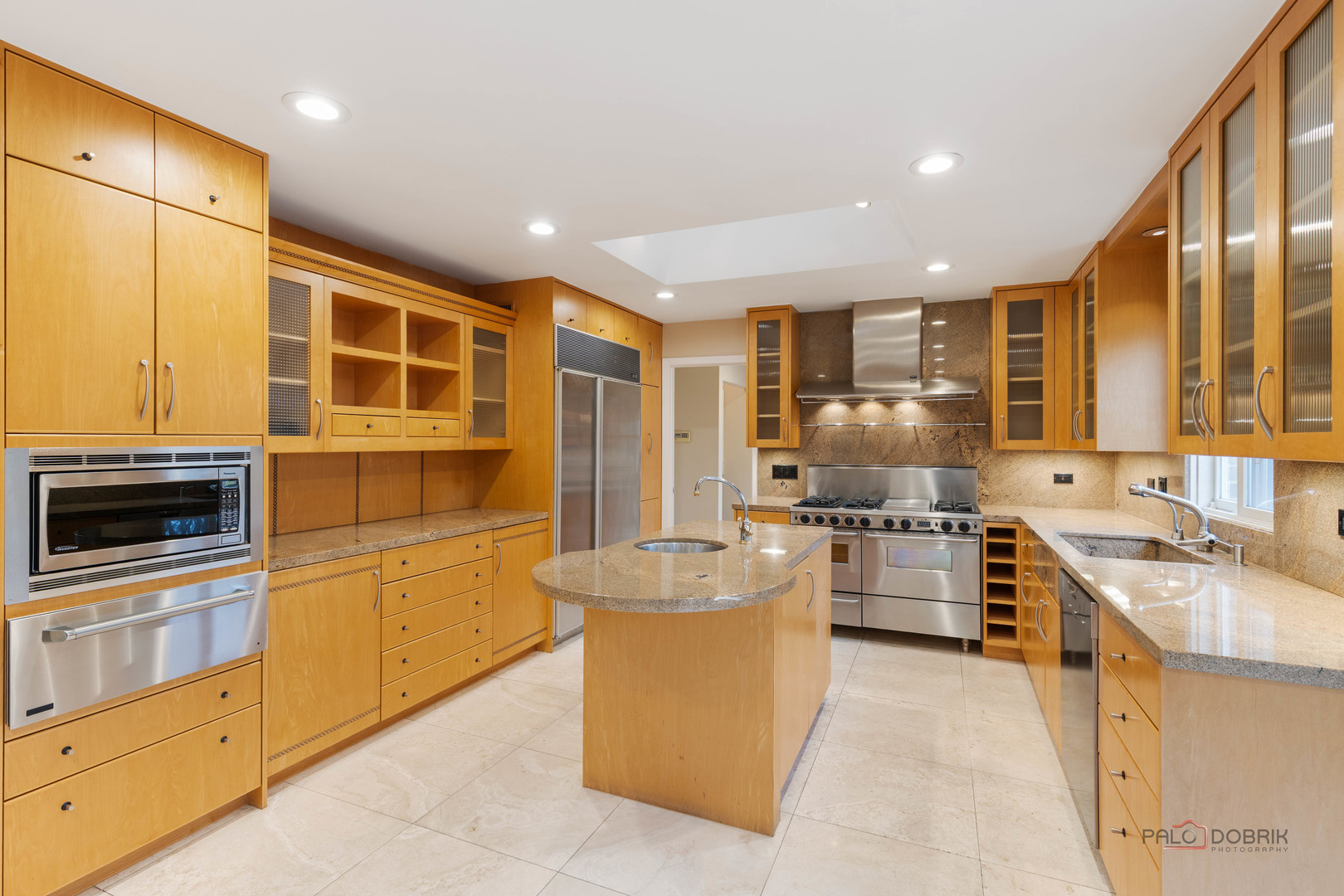 825 Downing Street, Northbrook, IL 60062