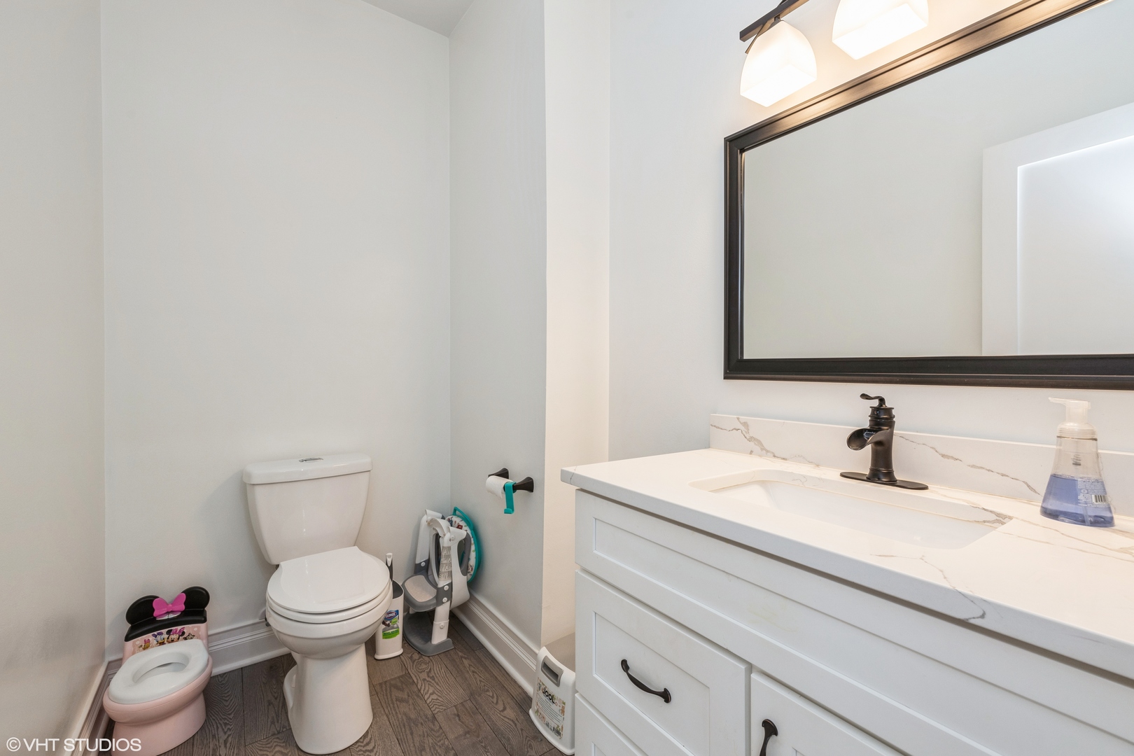 7517 Main Street, Darien, IL 60561