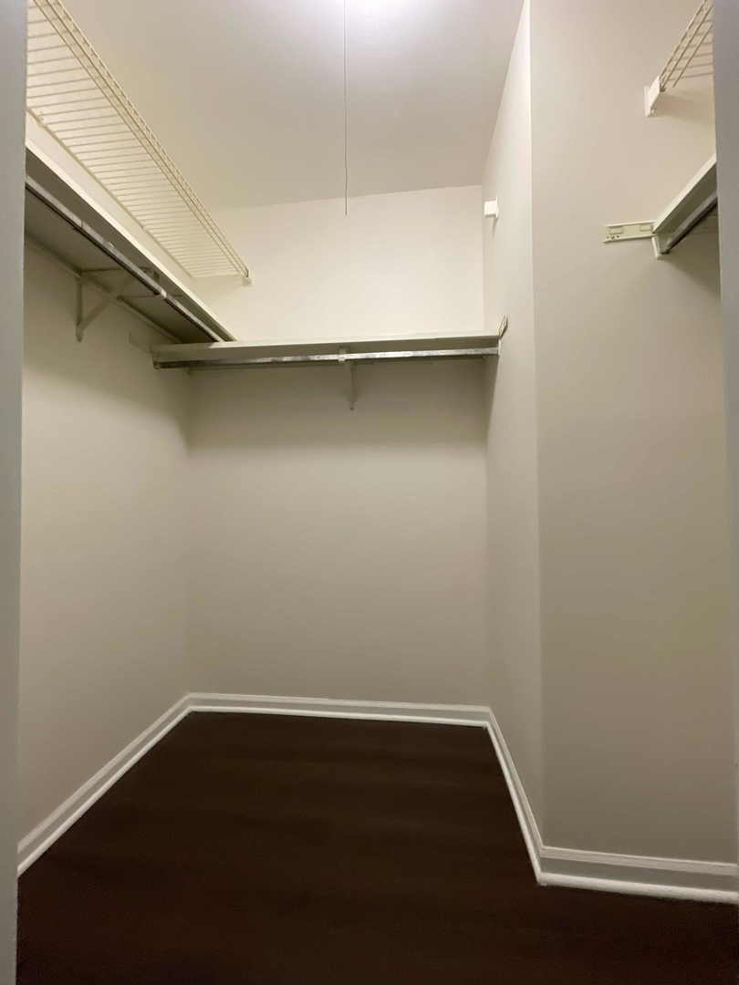 202 N Waters Edge Drive #201, Glendale Heights, IL 60139