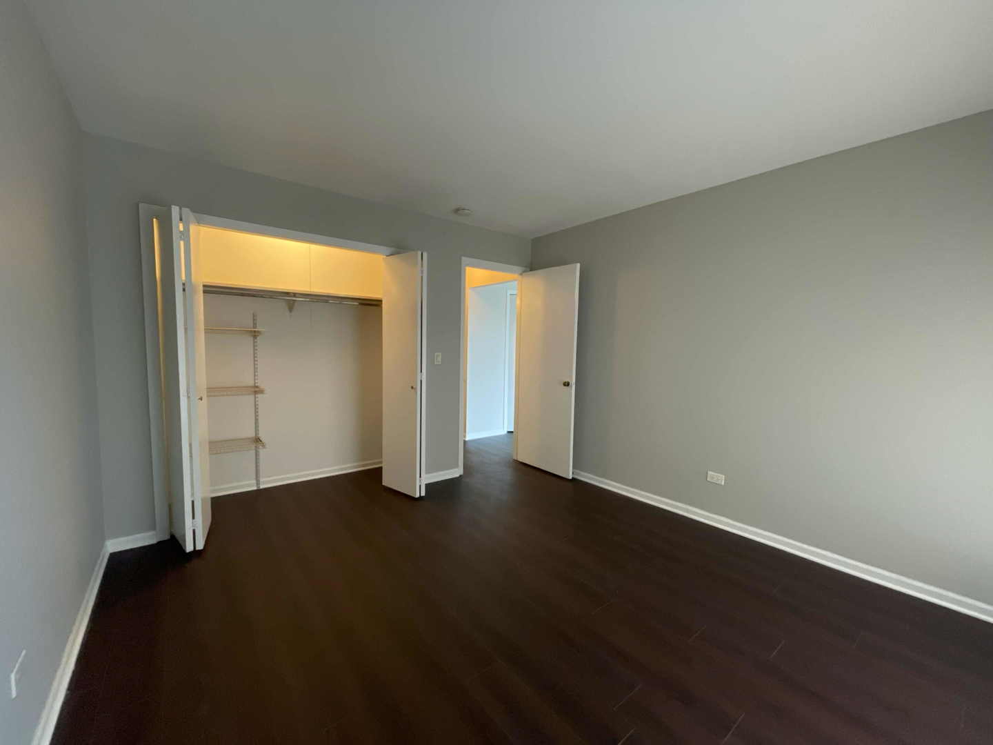 202 N Waters Edge Drive #201, Glendale Heights, IL 60139