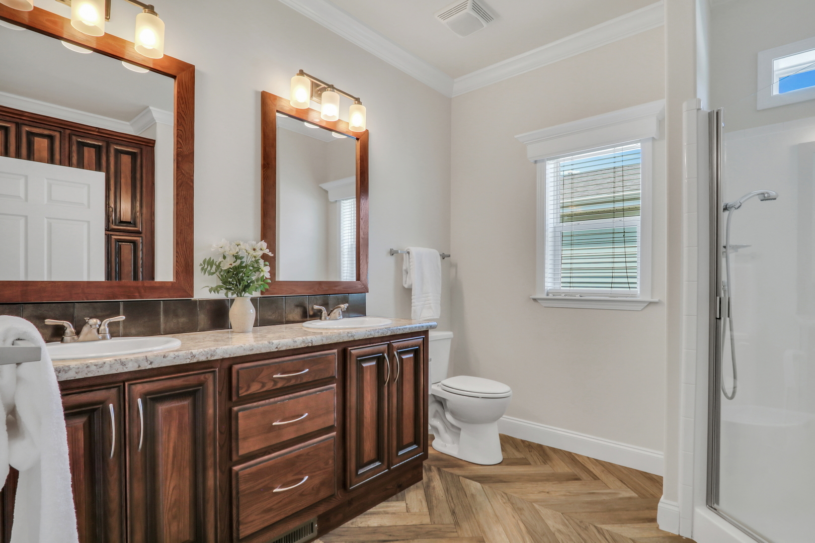 305 Legacy Court, Grayslake, IL 60030