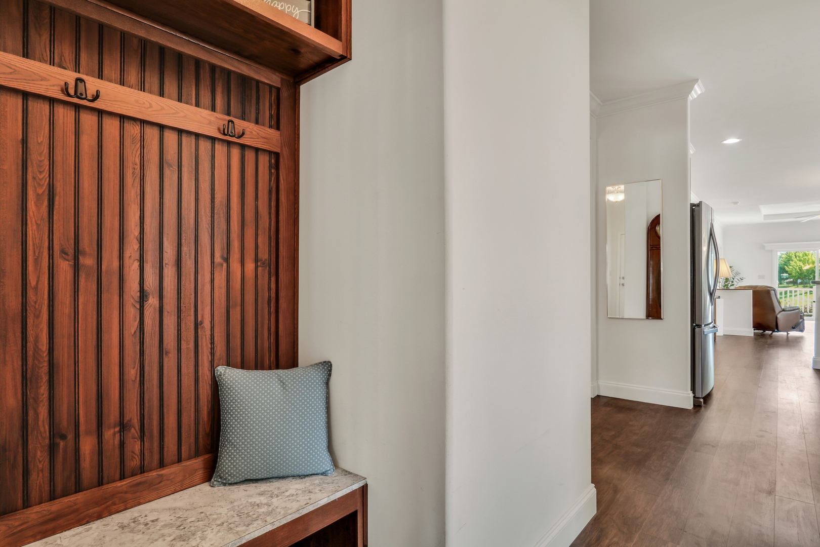 305 Legacy Court, Grayslake, IL 60030