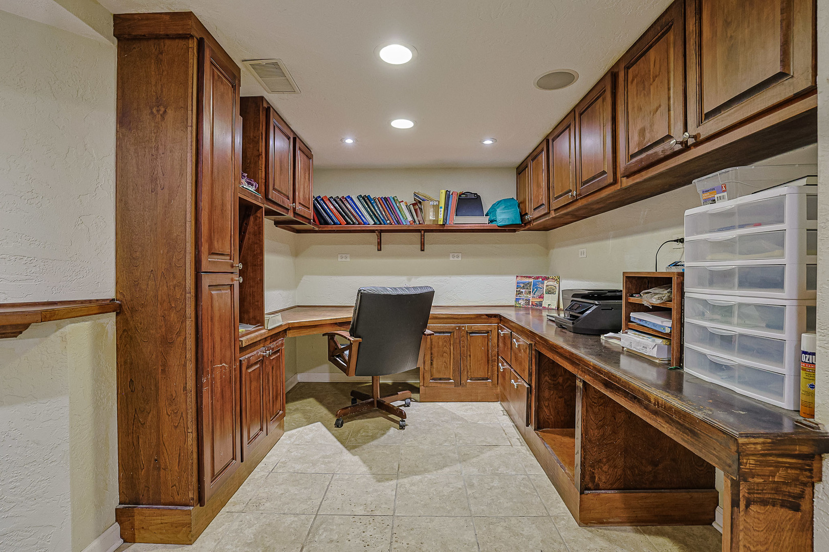 8789 Bentley Lane, Spring Grove, IL 60081