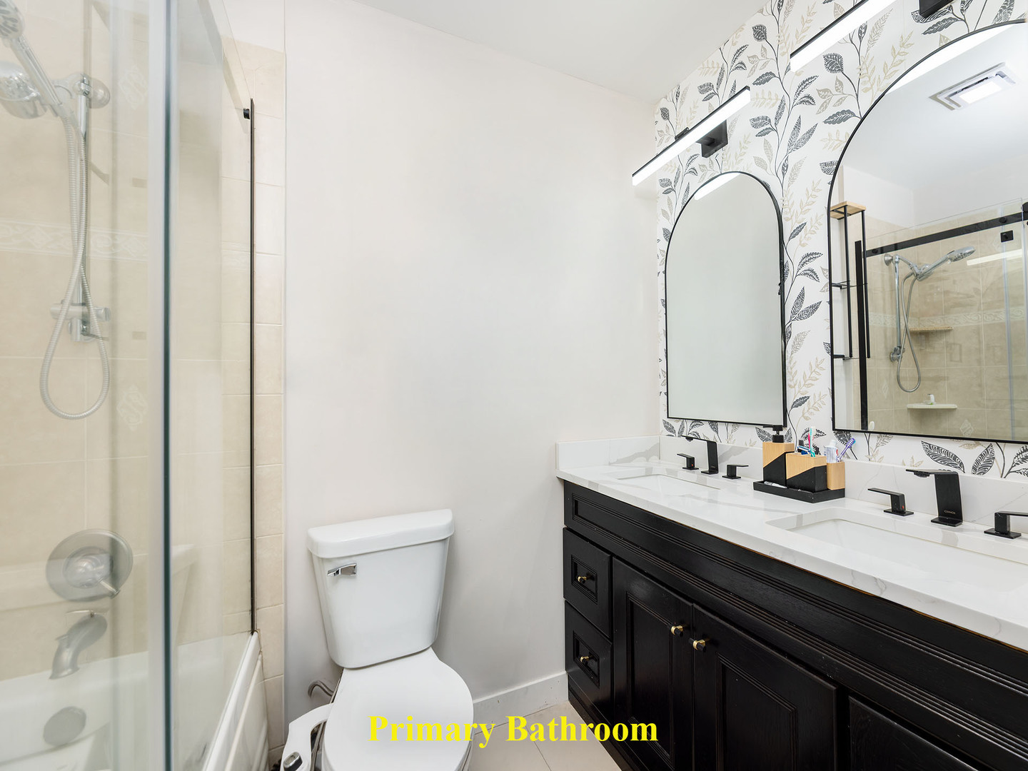 1649 Park Avenue, Hanover Park, IL 60133