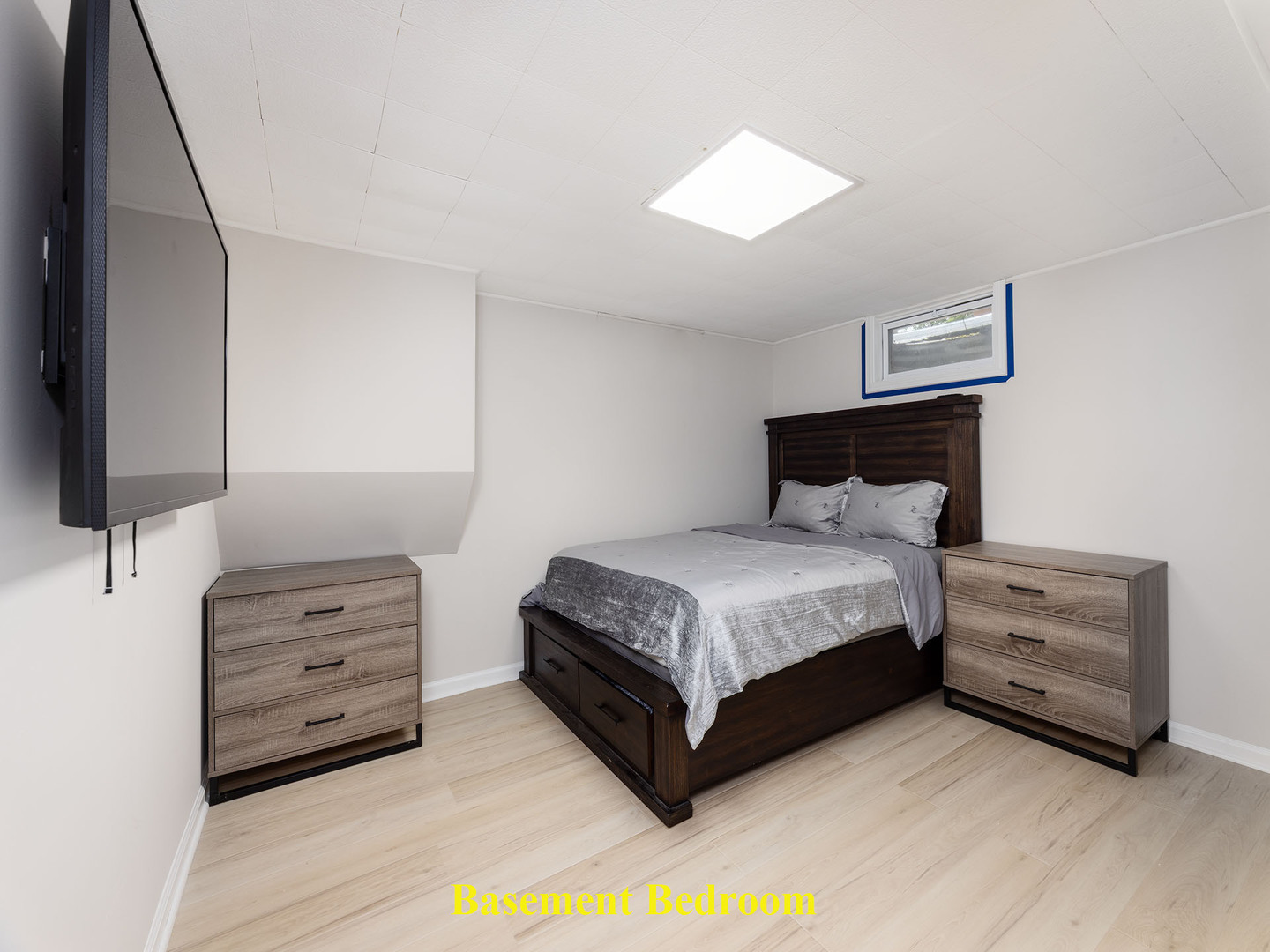 1649 Park Avenue, Hanover Park, IL 60133